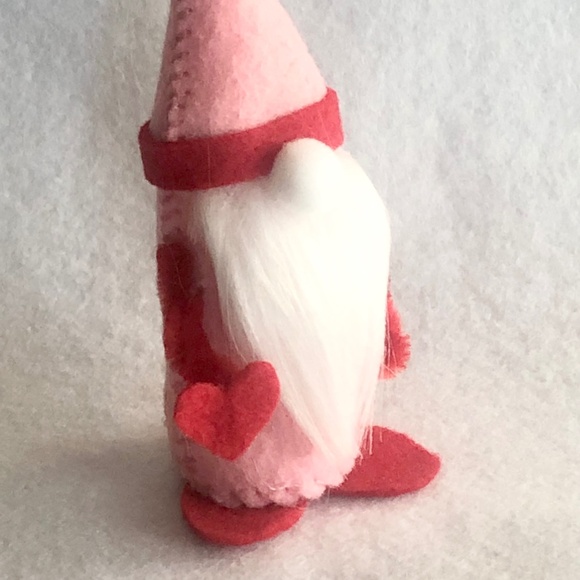 Love Gnome Art Doll felt hand-sewn - Picture 6 of 8